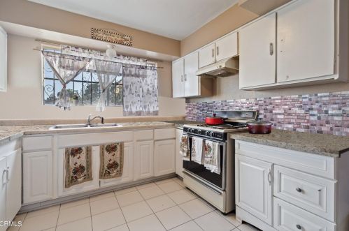 3420 Sutter Dr, Oxnard, CA 93033-5708