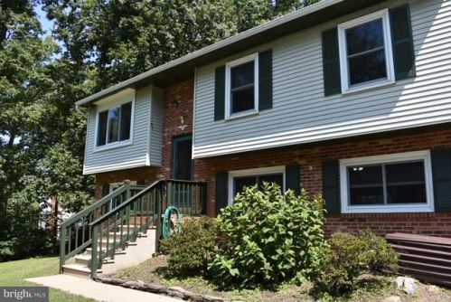 32 Willow Branch Pl, Fredericksburg, VA 22405-1444