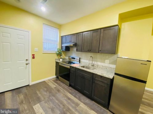 1120 Locust St, Philadelphia PA  19107-6734 exterior