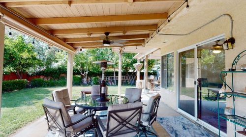 1025 Jasmine St, Redlands CA  92374-4925 exterior