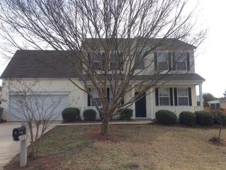 1 Planters Grove Dr, Mauldin SC  29662-3418 exterior