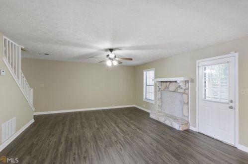 114 Oak Cir, Stockbridge GA  30281-3344 exterior