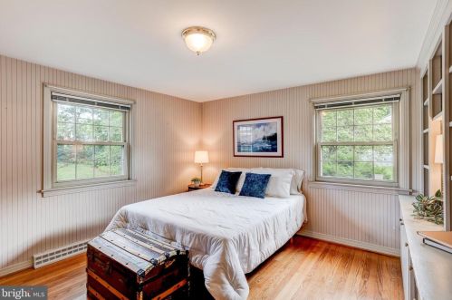 2113 Lyndell Dr, Lancaster PA  17601-5728 exterior