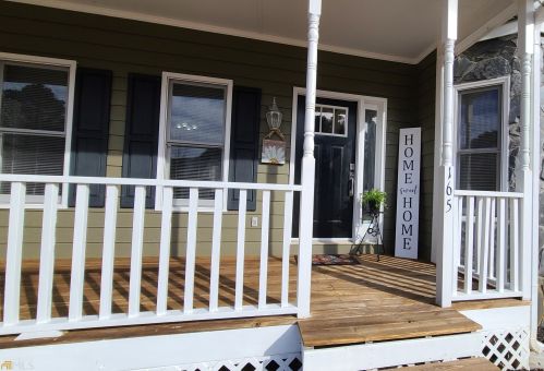 165 Woodlake Dr, Newnan, GA 30265-2790