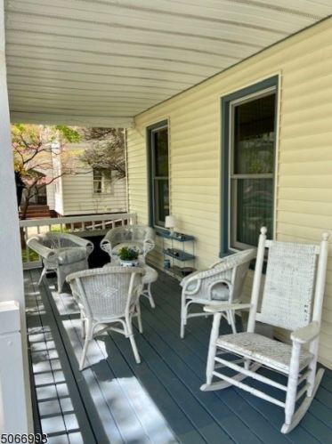 33 Park St, Bloomfield, NJ 07003-2530