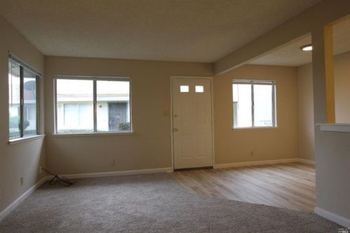 1990 Peabody Rd, Vacaville, CA 95687-6227