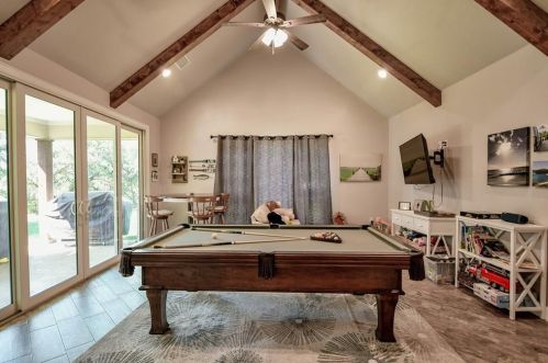 2019 Grn Wing, Granbury TX 76049-5560 exterior