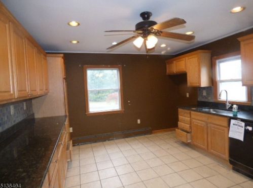 6 Water St, Hackettstown NJ  07840-4927 exterior