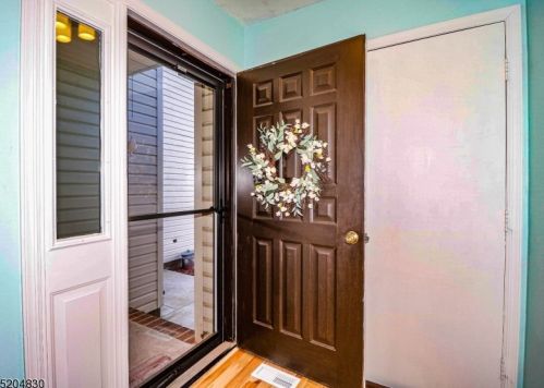 508 Cypress Ct, Flemington, NJ 08822-3109