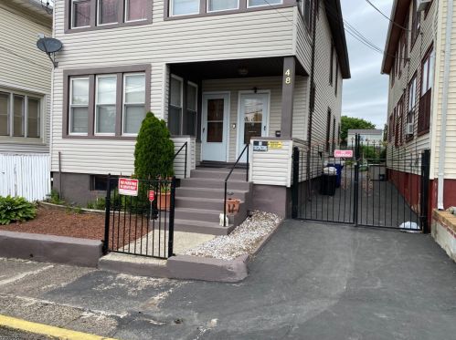 48 Highland Ter, Irvington, NJ 07111-3721