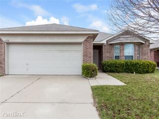 6328 Bay Lake Dr, Fort Worth TX  76179-4185 exterior