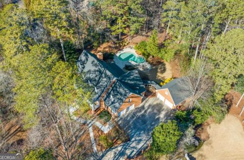 7660 Ball Mill Rd, Atlanta GA  30350-4406 exterior