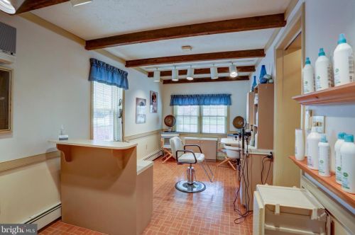 1321 Cheves Pl, Lancaster PA  17603-4943 exterior