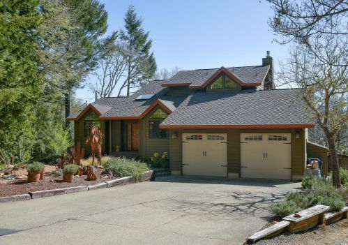 575 Mendocino Ave, Willits, CA 95490-3355