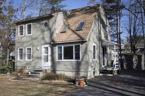 58 Ledgeview Dr, Rochester, NH 03839-5619
