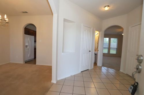 5037 Bedfordshire Dr, Fort Worth TX  76135-1475 exterior