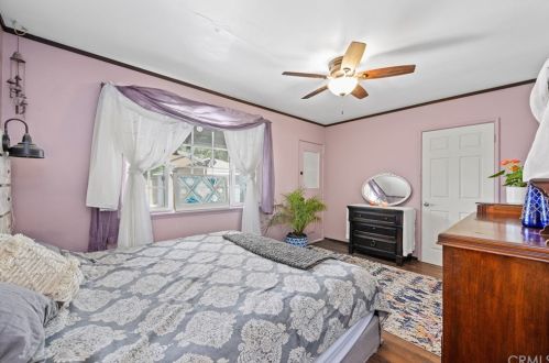 526 Buttonwood St, Anaheim CA  92805-2225 exterior