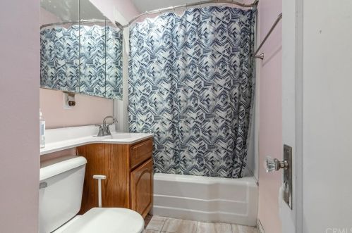 10080 Victoria Ave, Riverside CA  92503-6146 exterior
