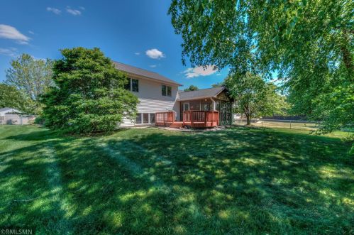 1090 Heather Dr, Saint Paul MN  55129-8573 exterior