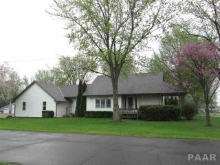 603 6th St, Delavan, IL