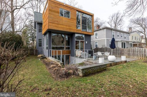 31 Maple St, Princeton NJ  08542-3850 exterior