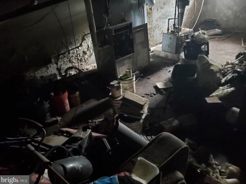 908 12 St, Philadelphia PA 19123-1103 exterior