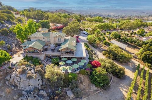 18351 Woods Hill Ln, Ramona, CA 92065-4000