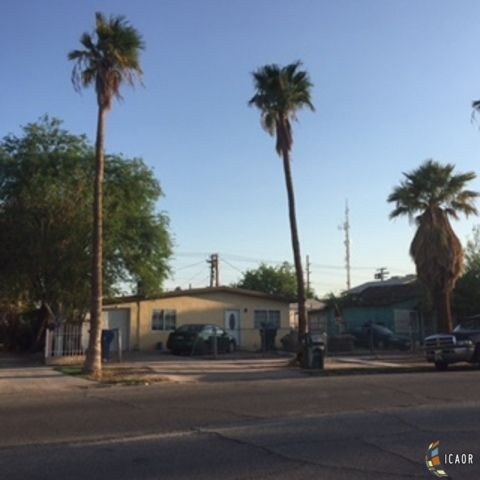 932 2nd St, Calexico, CA 92231-3029