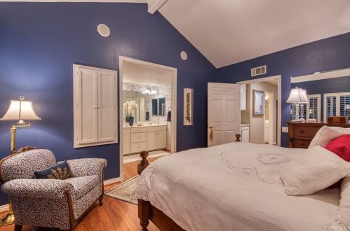 15 Alba, Irvine CA  92620-1901 exterior