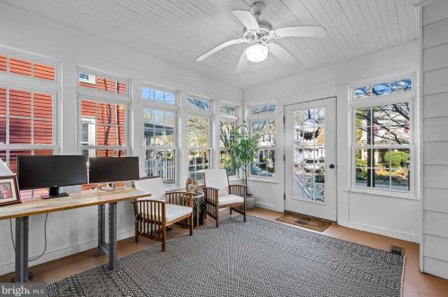 24 Evergreen Ln, Tavistock NJ  08033-1202 exterior