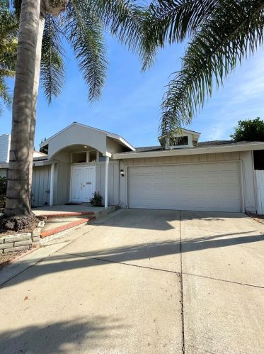 18554 Prunus St, Santa Ana, CA 92708-6551