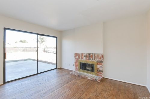 11211 Green Arbor Dr, Riverside CA  92505-2532 exterior