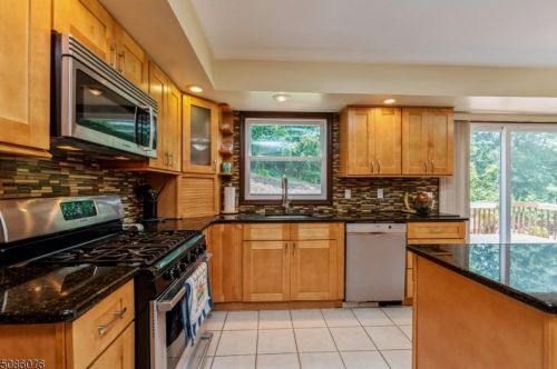 149 Reservoir Ave, Dover NJ  07869-1044 exterior