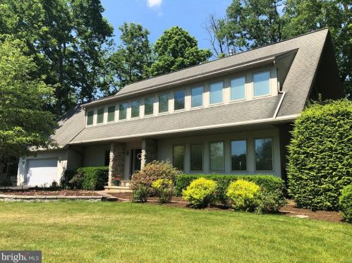 383 Ironstone Ridge Rd, Lancaster, PA 17603-9414