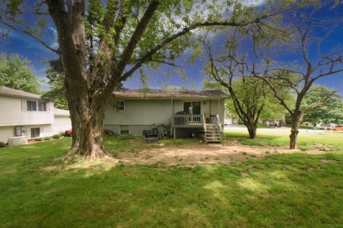 3219 Rustic Ln, Crown Point IN  46307-8913 exterior