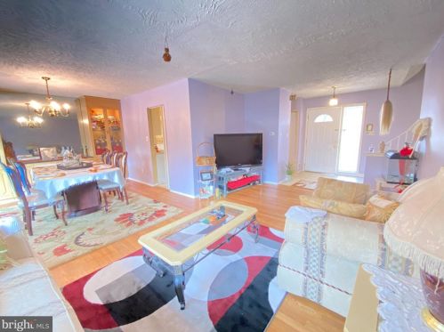 9504 Lawnsberry Ter, Silver Spring MD 20901-4714 exterior