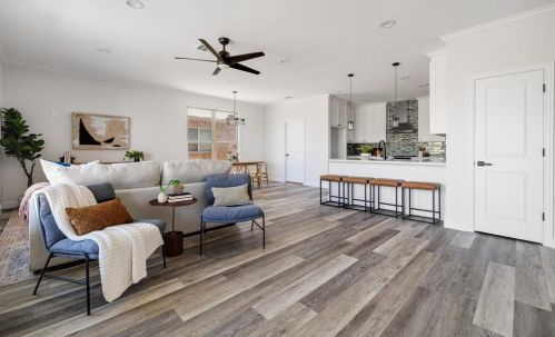 328 Marble Creek Dr, Fort Worth TX  76131 exterior