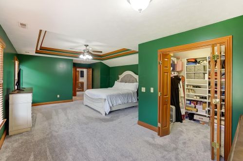 5253 Hearthstone Dr, Springfield OH  45502-8364 exterior