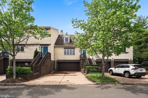 2 Exeter Ct, Princeton NJ  08540-7000 exterior