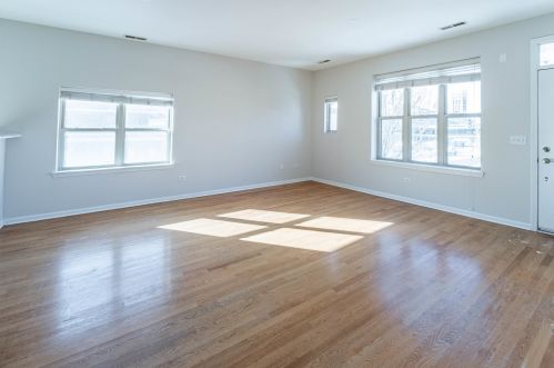 759 Kedzie Ave, Chicago, IL 60612-3358