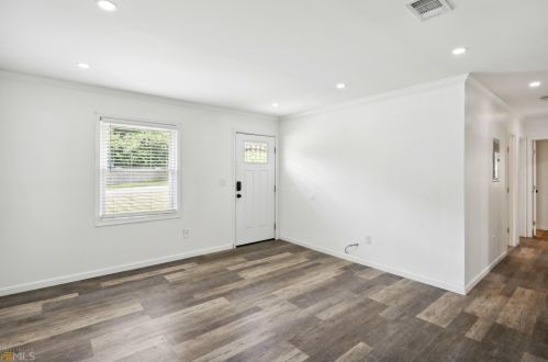 3048 Cottonwood Dr, Atlanta GA  30316-4906 exterior
