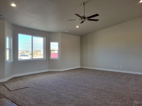 1214 Gantts Fort Ave, Pueblo, CO 81007-1313