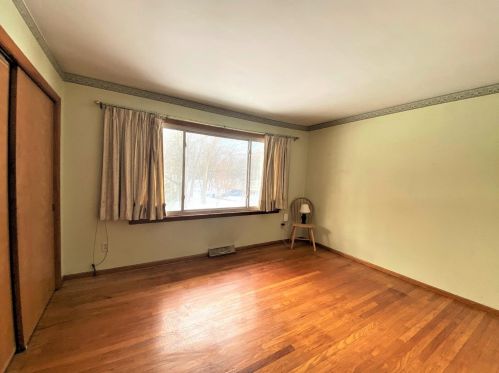 747 Newton St, Gary IN  46405-1131 exterior