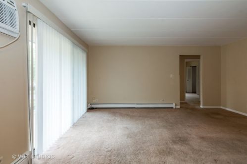 926 Olive Rd, Homewood, IL 60430-2457