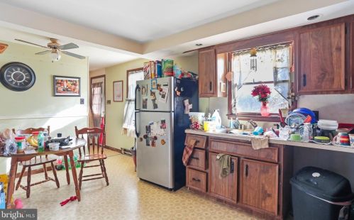 456 Clone Run Rd, Hedgesville, WV 25427-3211