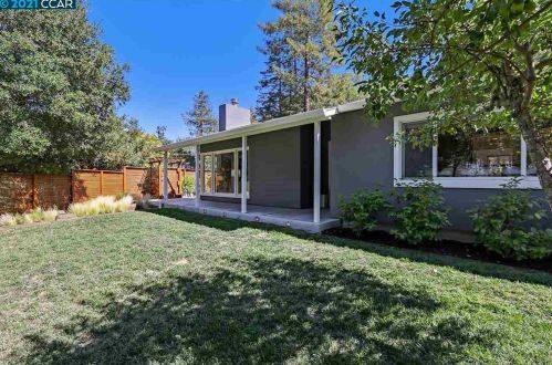 4 Loma Vista Dr, Orinda, CA 94563-2213
