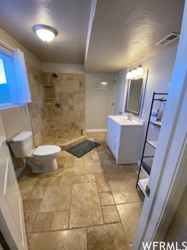 2521 3950, Vernal UT  84078-9215 exterior