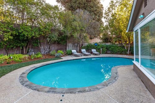 1413 Brookmill Rd, Los Altos CA 94024-5804 exterior