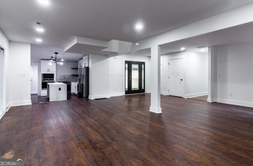 2278 Drew Vly Rd, Atlanta GA  30319-3977 exterior
