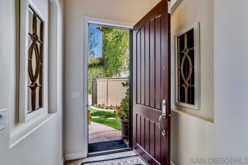 7705 Concerto Ln, San Diego, CA 92127-3834
